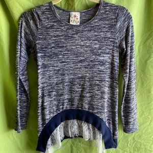 Jenna + Jesse Light Sweater Shirt